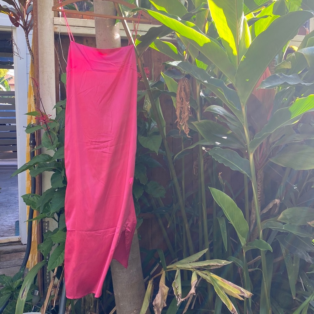 Charlie Holiday Nina 90s Midi Dress in Barbie Pink - Picture 2 of 7